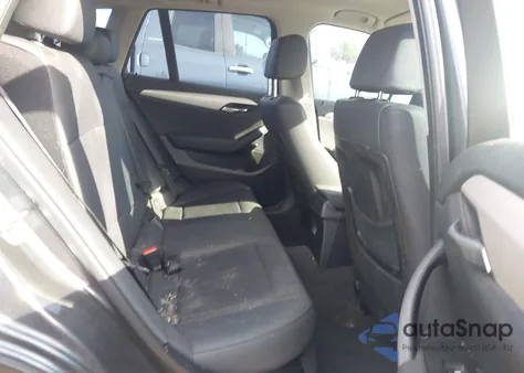 2015 BMW X1 Sdrive28I z USA, uszkodzony, nr VIN WBAVM1C53FV318159